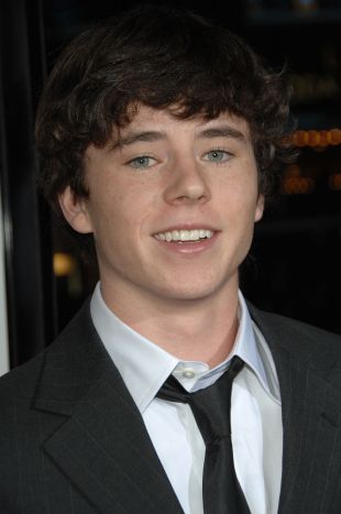 Charlie McDermott | Biography, Movie Highlights and Photos | AllMovie